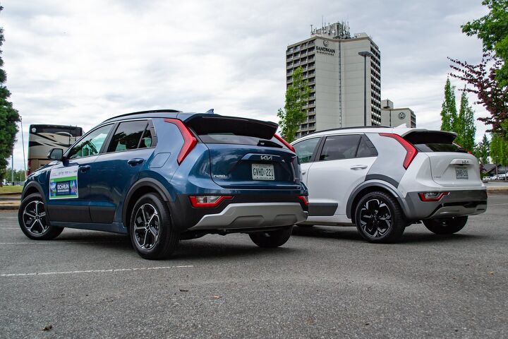 kia niro ev vs phev comparison