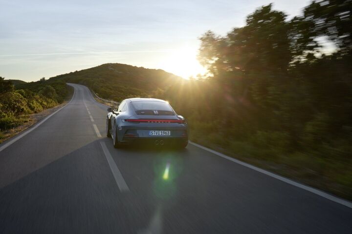 2024 porsche 911 s t is the ultimate 992 for enthusiasts