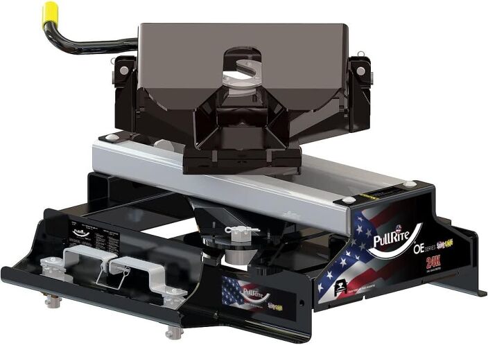 The Best 5th Wheel Hitch for Heavy-Duty Towing | AutoGuide.com