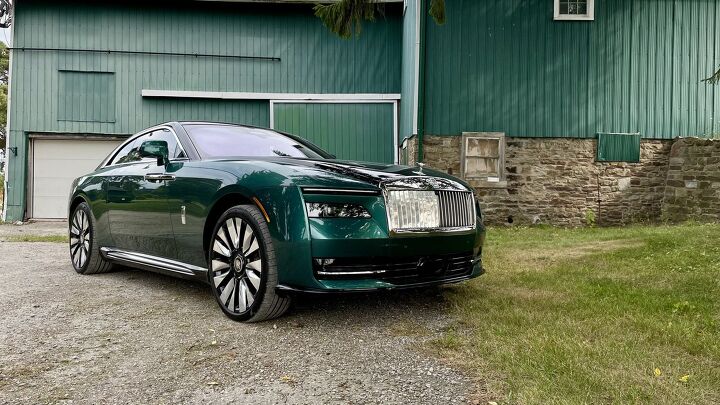 Rolls-Royce Spectre review 2023
