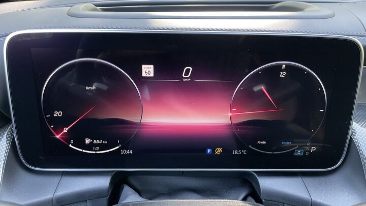 Dazzling Displays - Exploring the New MBUX Driver Information Screens ...