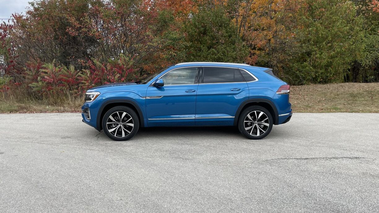 24 Atlas R Line 2024 Volkswagen Atlas SEL Premium R-Line Review | AutoGuide.com