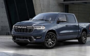 2025 Ram 1500 Ramcharger Extends the Electric Pickup Range—With Gas