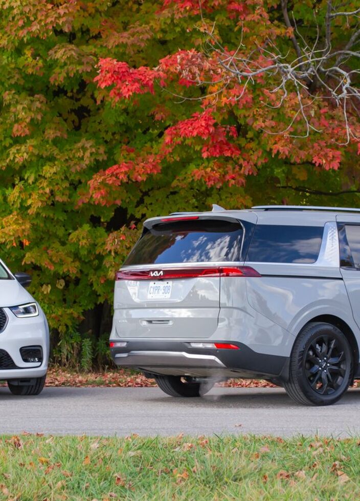 Kia Carnival Vs Chrysler Pacifica Comparison AutoGuide.com