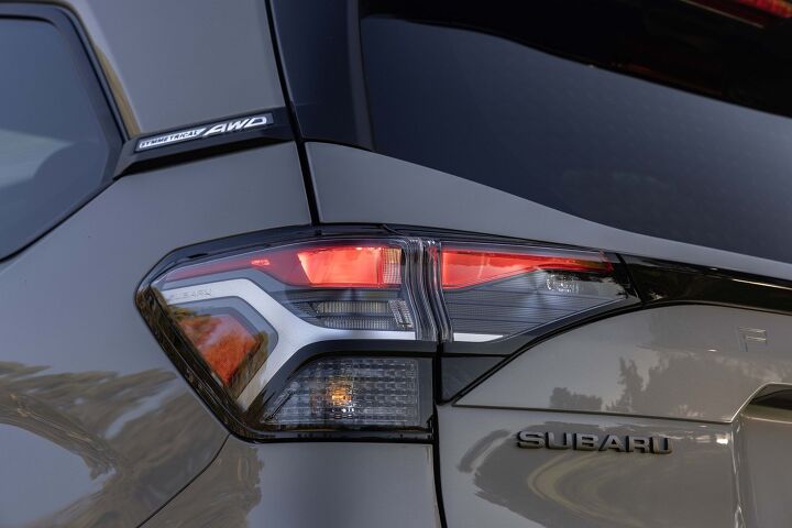all the photo details on the 2025 subaru forester