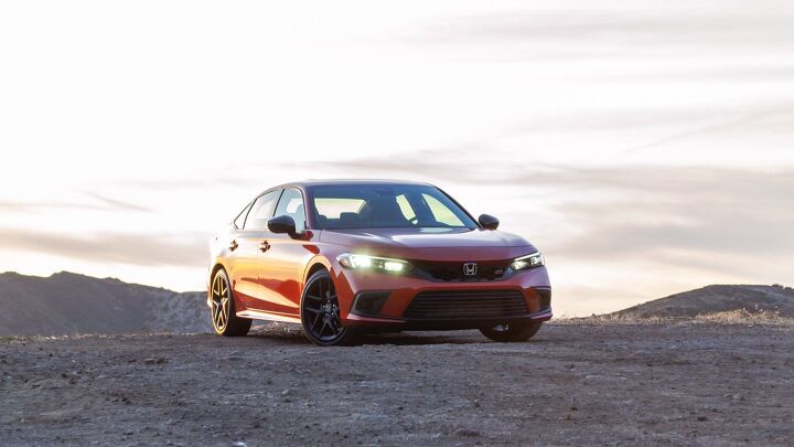 All the 2023 Honda Civic Si Differences Between the US and Canada