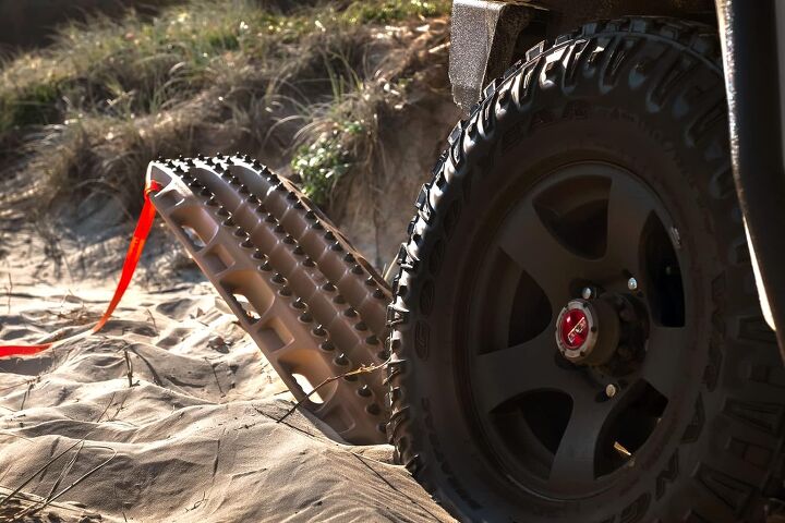 Using Traction Boards What are Traction Boards Used for and do I Need Them for Off-Roading ...