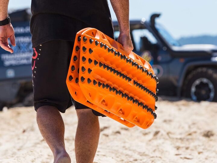 Using Traction Boards What are Traction Boards Used for and do I Need Them for Off-Roading ...