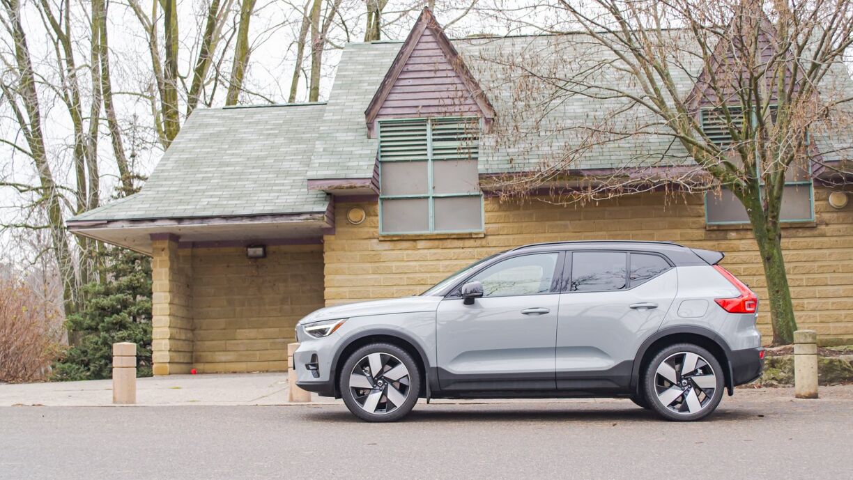 41 Photos of Volvo's First Rear-Drive Car This Century | AutoGuide.com