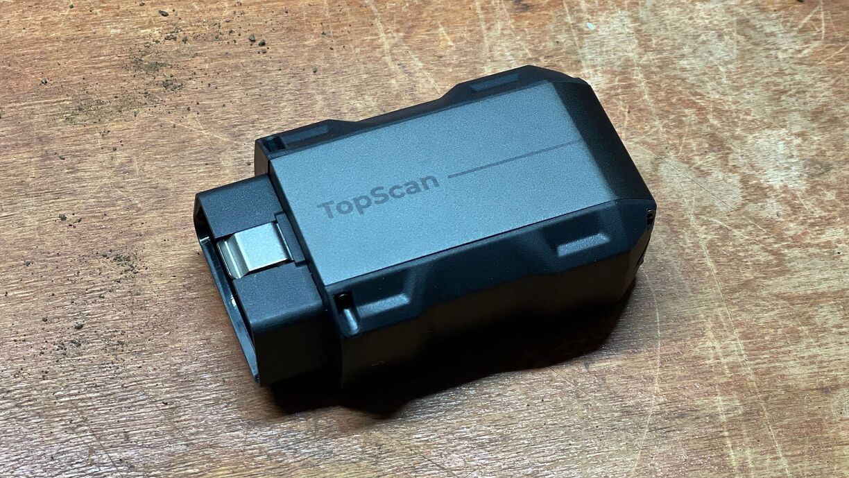 How to Use An OBD2 Scanner | AutoGuide.com