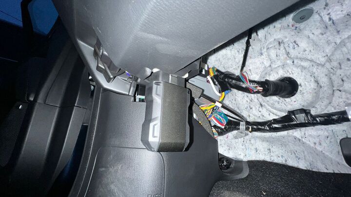 How to Use An OBD2 Scanner | AutoGuide.com