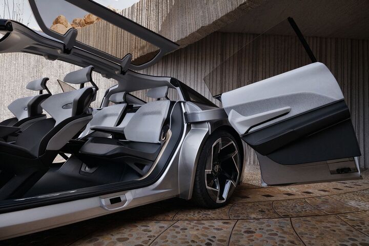 chrysler halcyon promises to be an autonomous ev concept for drivers