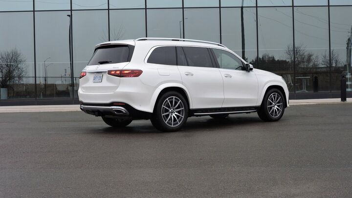 3 reasons to splurge on the v8 in the 2024 mercedes benz gls