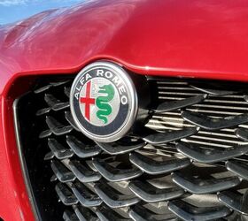 28 photos that prove alfa romeos look best in red