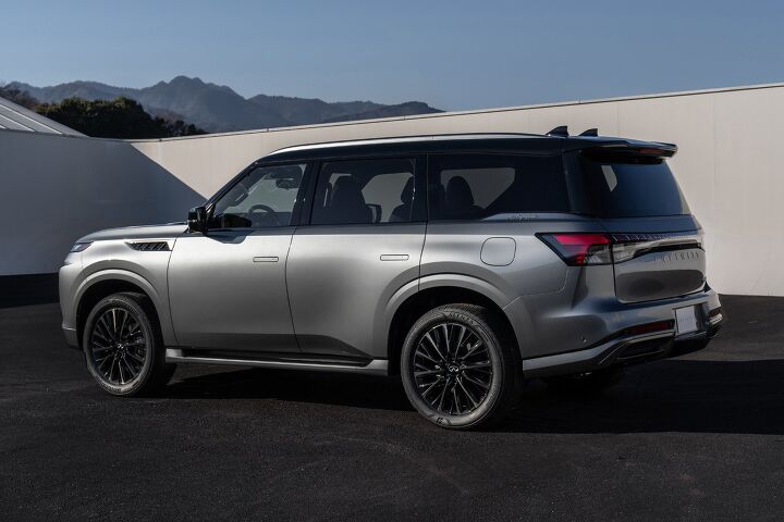 2025 infiniti qx80 debuts with new engine new look updated tech