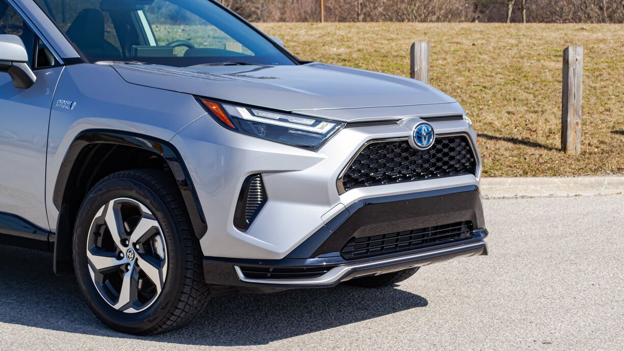 Ra4 Machine 2024 Toyota RAV4 Prime SE Review: The Invisible Machine | AutoGuide.com