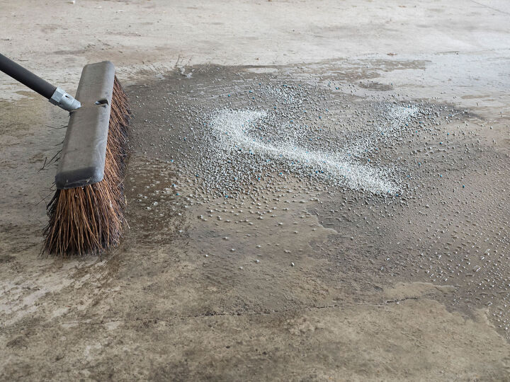 How to Clean Up Oil Spills On Your Driveway and In Your Garage