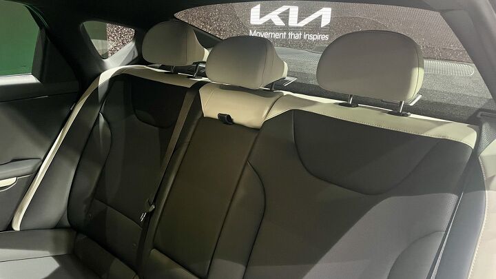 20 pictures of the new 2025 kia k4