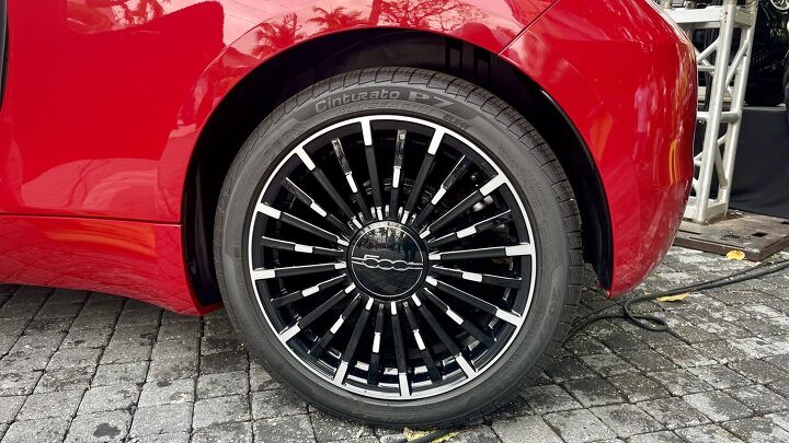The standard diamond cut wheels are as funky as the rest of the car. 