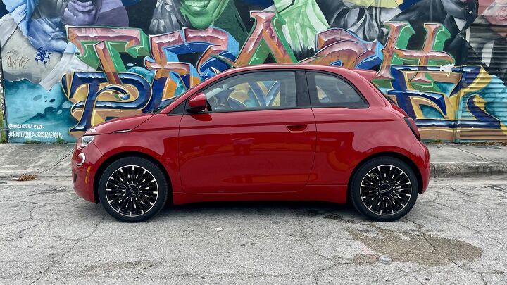 2024 fiat 500e is a funky new take on a classic design