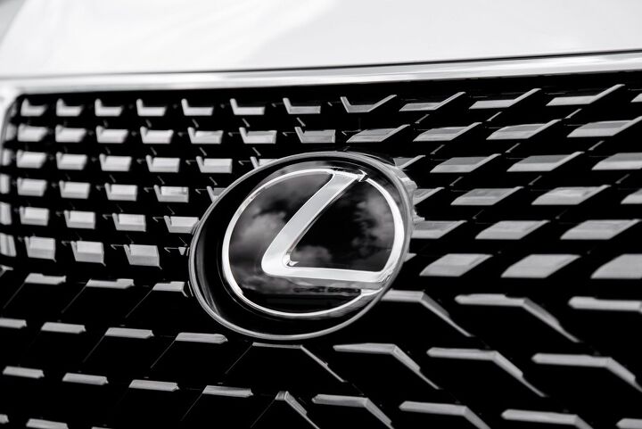 10 brands with the most loyal customers, Lexus 27 7