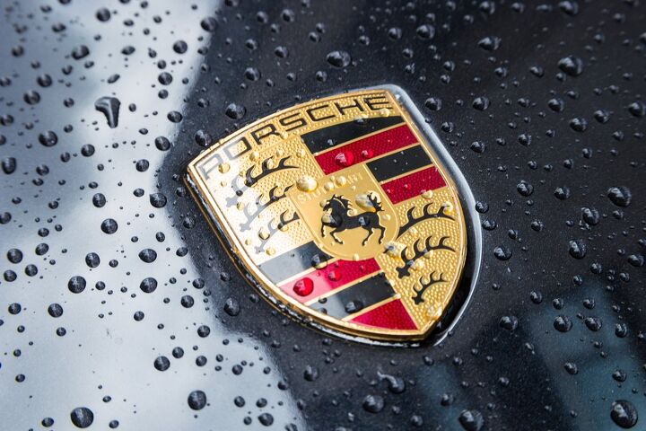 10 brands with the most loyal customers, Porsche 23 8
