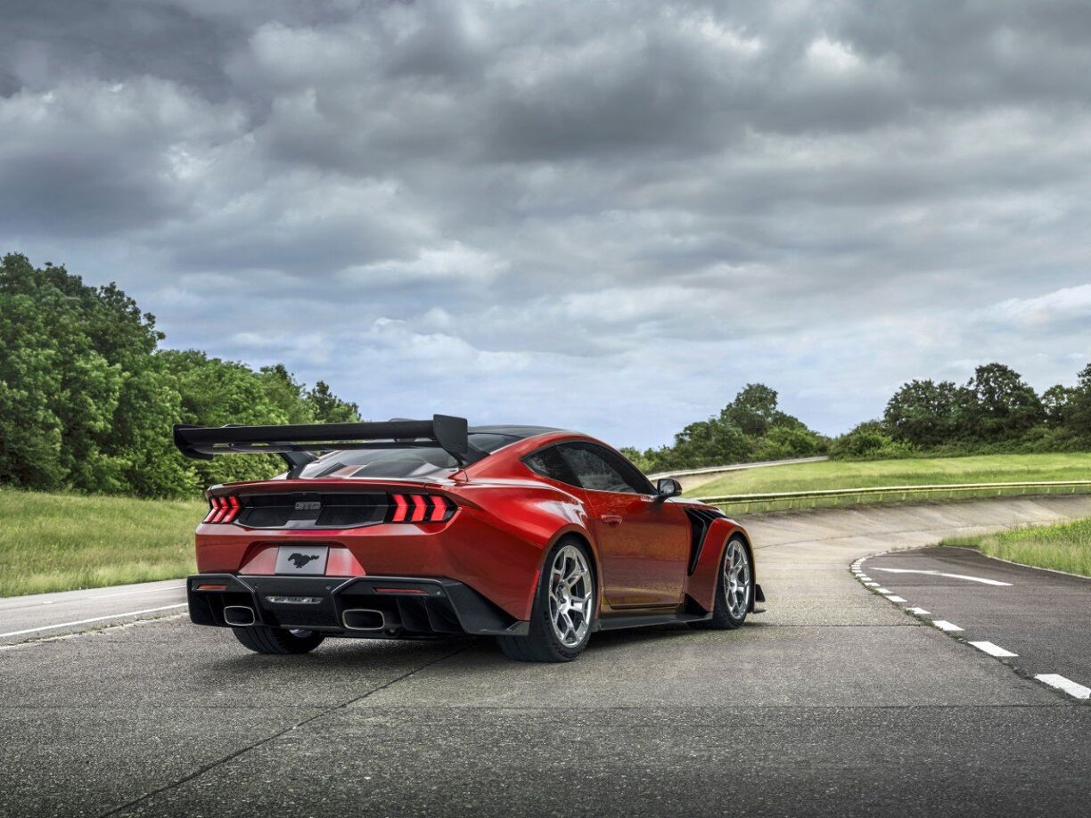 Chroma Racing Car Ford Shows Mustang GTD Carbon Series Performance Pack | AutoGuide.com