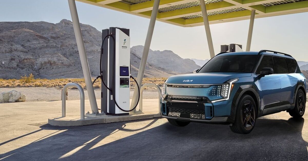 Americans Hate High Gas Prices—But They Hate Electric Cars Even More