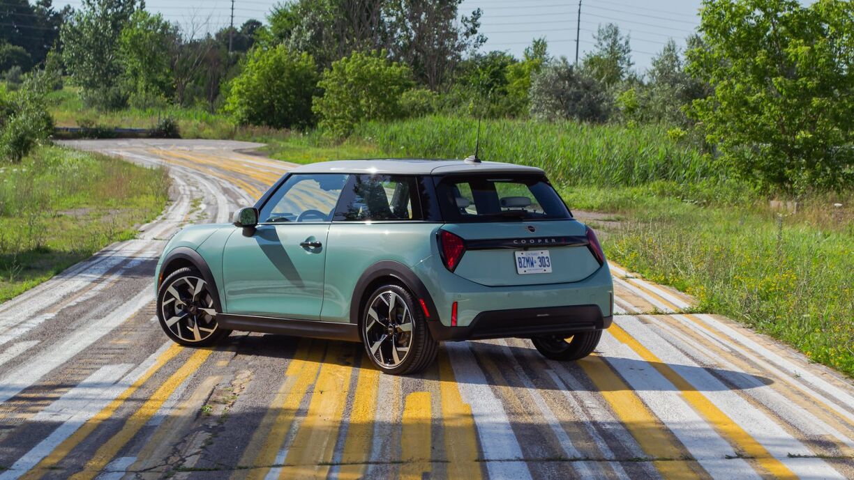 2025 Mini Cooper S Review: Fast, Fashion | AutoGuide.com