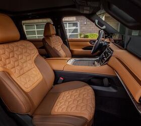 Goodbye, ruched leather. Image credit: Nissan USA