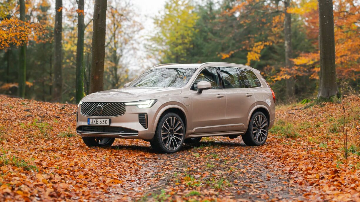 2025.5 Volvo XC90 First Drive Review: Same As It Ever Was | AutoGuide.com