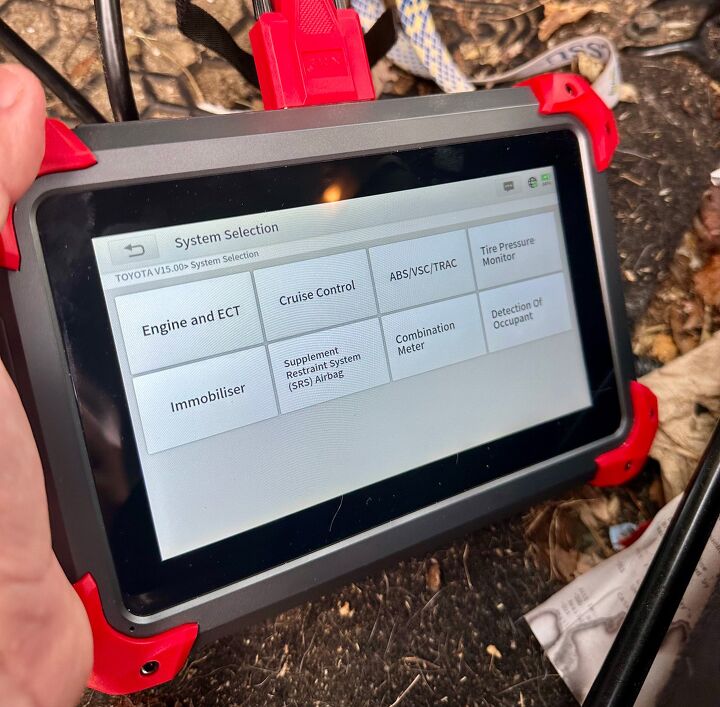 XTOOL D7 Bi-Directional Scan Tool Review | AutoGuide.com