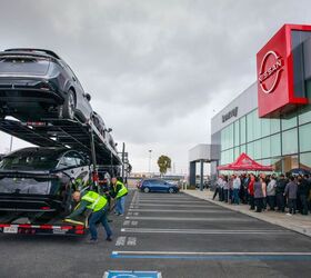 americans are falling behind on their car loans