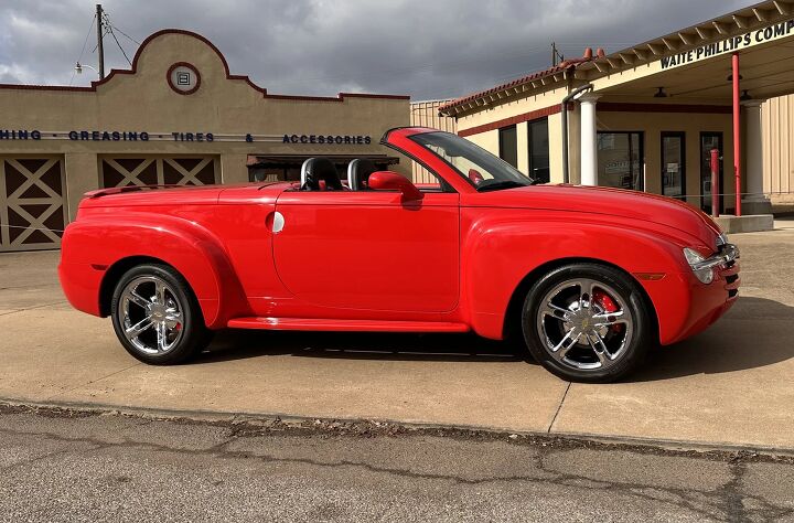 2005 Chevrolet SSR For Sale | AutoGuide.com