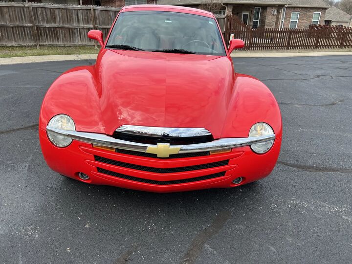 2005 Chevrolet SSR For Sale | AutoGuide.com