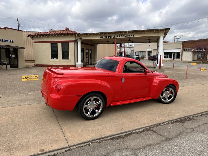 2005 Chevrolet SSR For Sale | AutoGuide.com