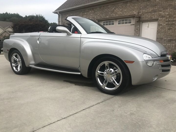 2005 Chevrolet SSR For Sale | AutoGuide.com