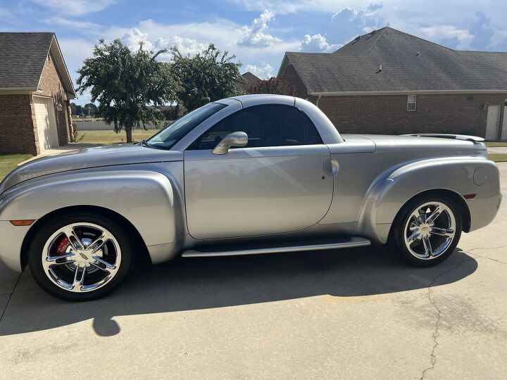 2005 Chevrolet SSR For Sale | AutoGuide.com
