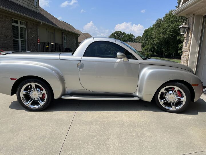 2005 Chevrolet SSR For Sale | AutoGuide.com