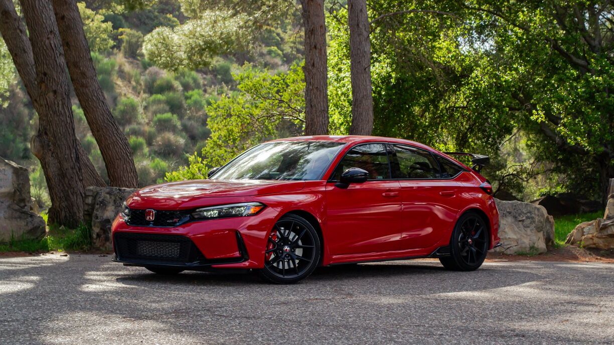 2025 Honda Civic Type R Review: Precision Instrument | AutoGuide.com
