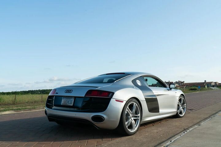 Audi R8 2010 Model 2010 Audi R8 For Sale | AutoGuide.com