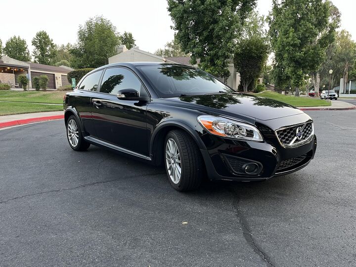 2011 Volvo C30 For Sale AutoGuide 2011-volvo-c30-for-sale-autoguide