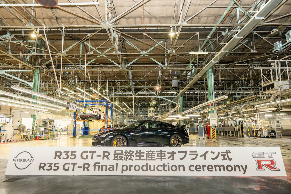 The Last R35 Nissan GT-R Ever Built Has Rolled To A New Home ...