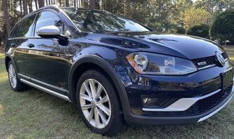 2017 Volkswagen Golf For Sale