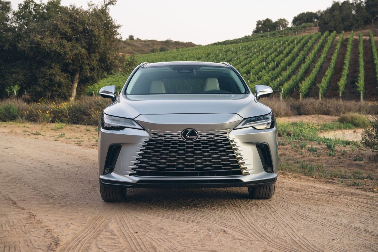10 Vehicles Most Likely to Last 250,000 Miles | AutoGuide.com