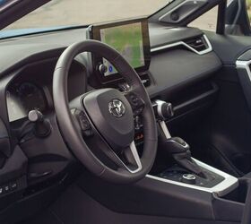 2026 vs 2025 toyota rav4 3 improvements and 2 misses, Image Kyle Patrick