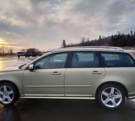 2009 Volvo V50 For Sale | AutoGuide.com