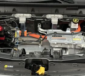 2026 vs 2025 nissan leaf 3 improvements and 2 misses