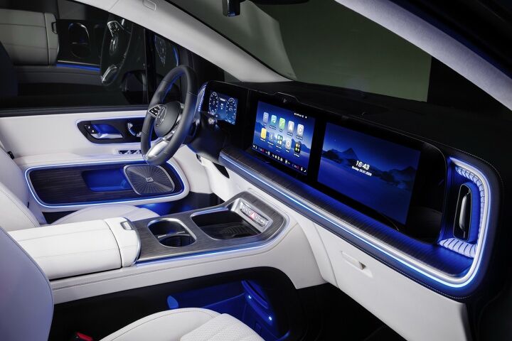 2027 Mercedes-Benz VLE is a Swanky Luxo-Van Bound for North America ...