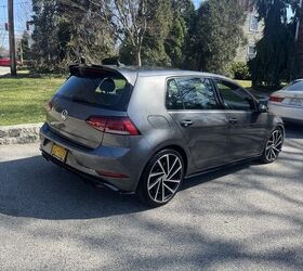 2018 Volkswagen Golf R For Sale | AutoGuide.com